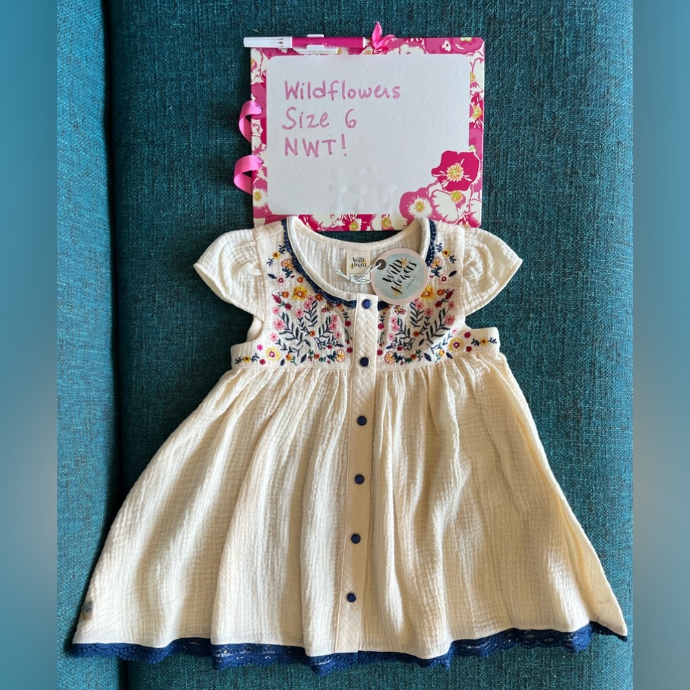 Wildflowers Bee-Utiful Blouse